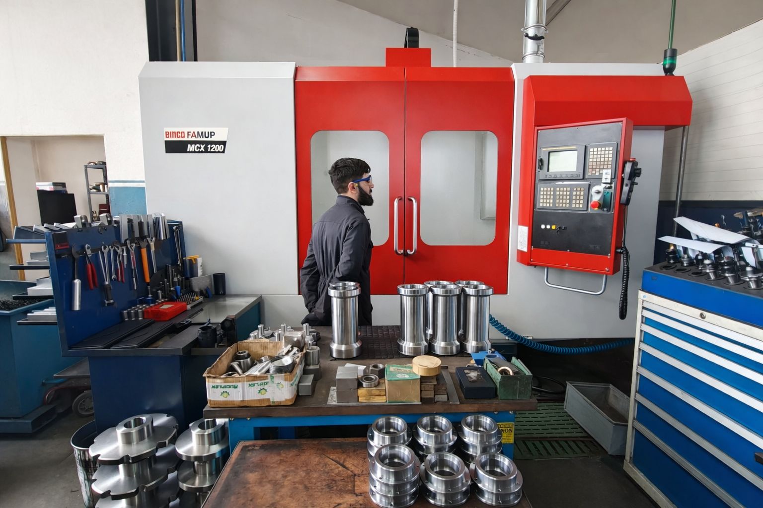 Immagine dell'officina e delle lavorazioni Meccanica MB, foto 3